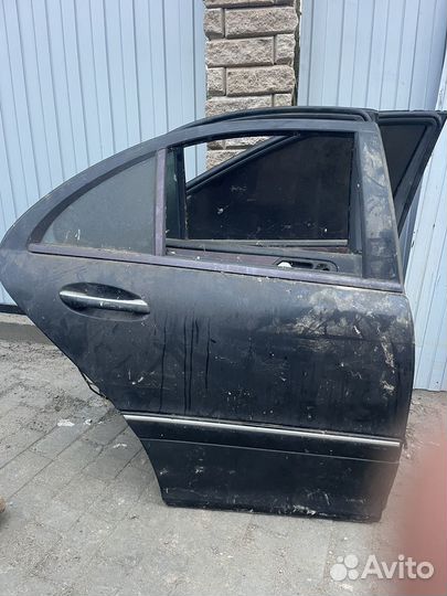 Двери на Мерседес w 203