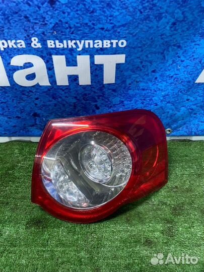 Фонарь задний правый Volkswagen Passat B6 BZB 2010