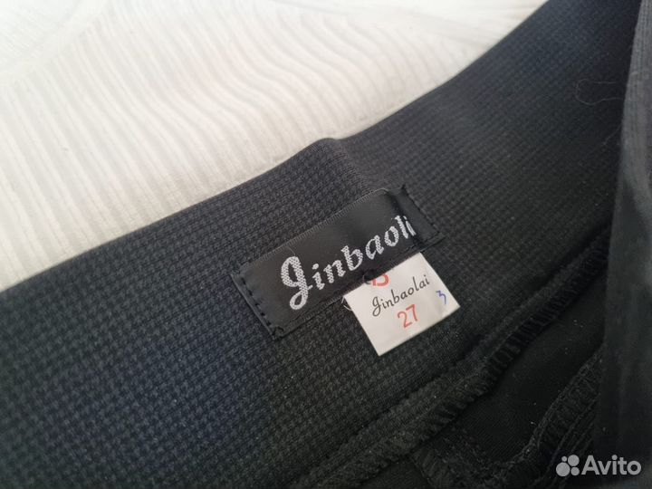 Брюки новые стрейч 44 27