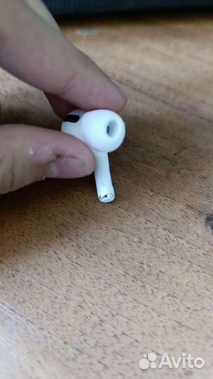 Наушники apple airpods pro левый