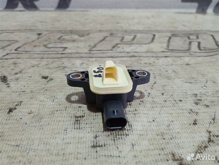 Датчик удара передний Audi A6 C7 3.0 CGW 2013