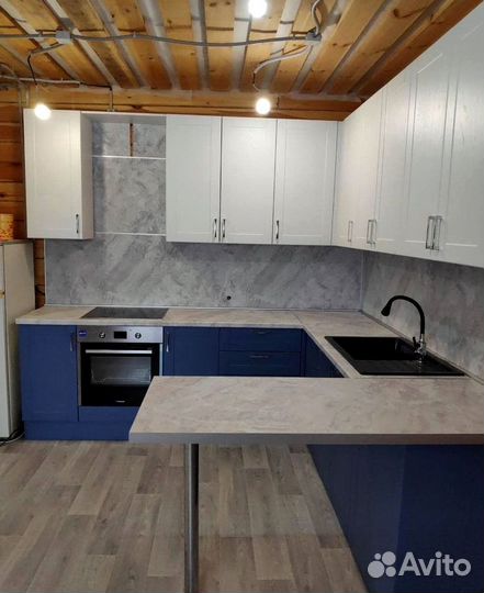 Кухонный гарнитур с системой 