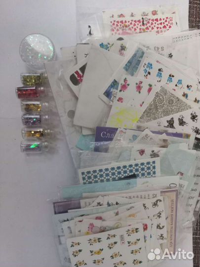 Стразы. Наклейки для ногтей