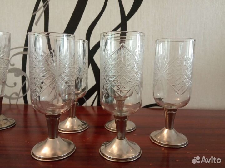 Хрустальные стопки и рюмки