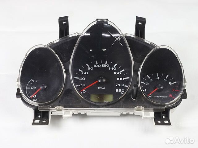 Панель приборов Mitsubishi Colt