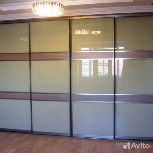 Пластиковые двери купе