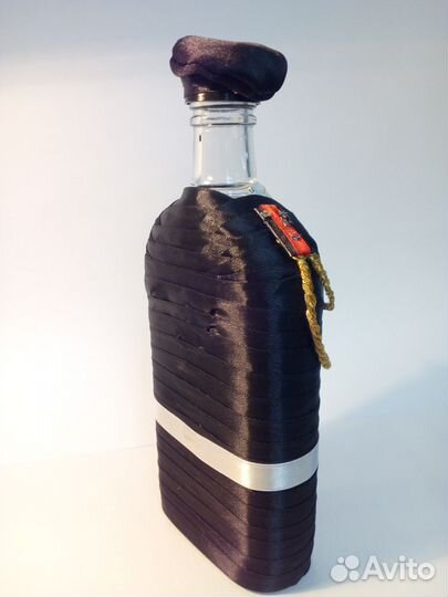 Бутылка Моряк в черном