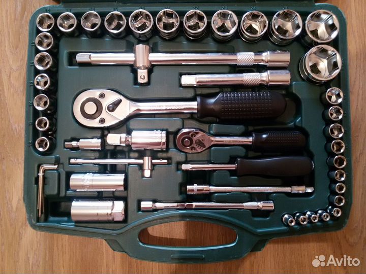 Набор инструментов для авто 61 предмет