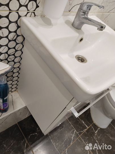 Тумба для ванной с раковиной