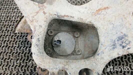 Ступица задняя правая ford galaxy 3 (HDN21NY01)