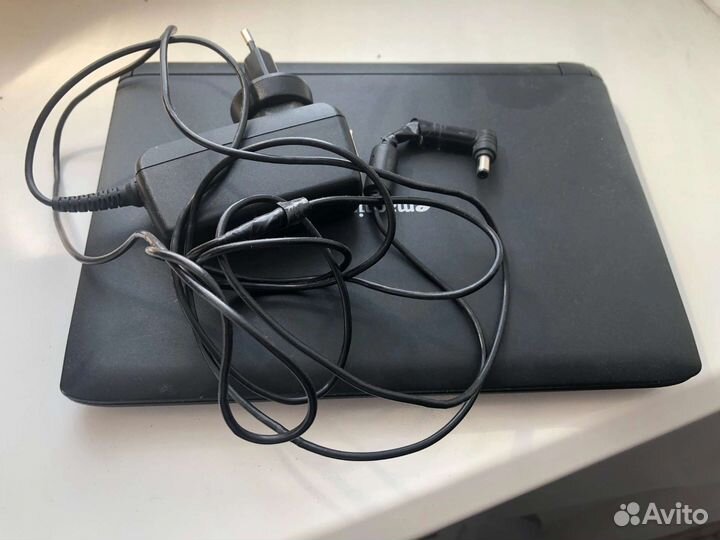 Нетбук emachines