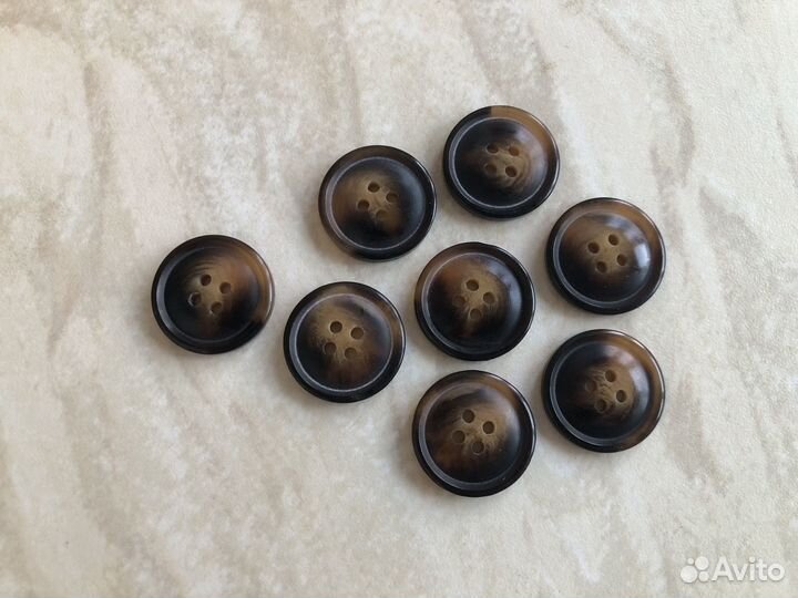 Пуговицы 8 шт