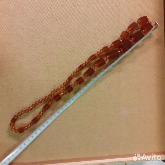 Янтарные бусы СССР