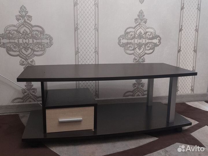 Письменный стол