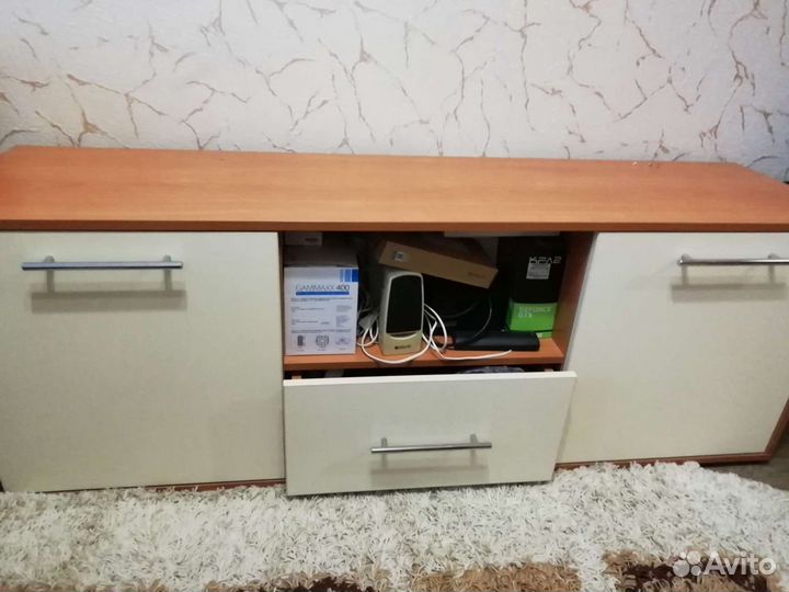 Тумба под телевизор