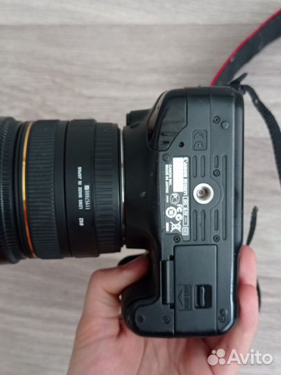 Зеркальный фотоаппарат canon 550d kit 18-55mm