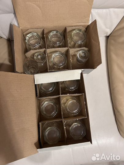 Стеклянные стаканы