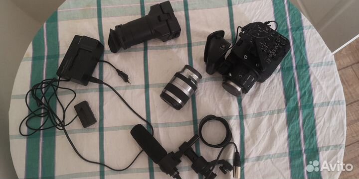 Видеокамера sony NEX-FS100