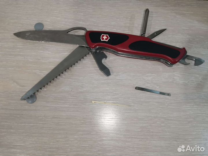 Нож швейцарский victorinox