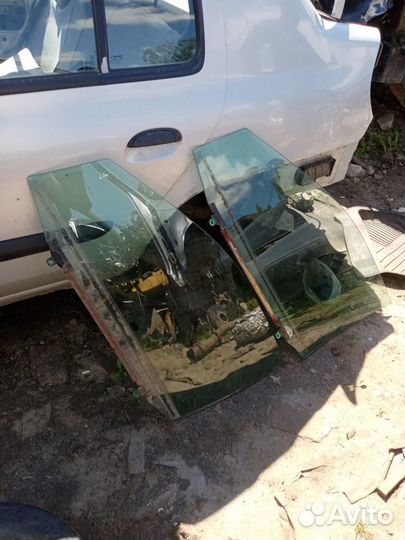 Стекло двери левое, правое Lexus RX 300/330/350