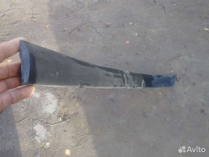 Молдинг задней левой двери мерседес вито 639 Merce