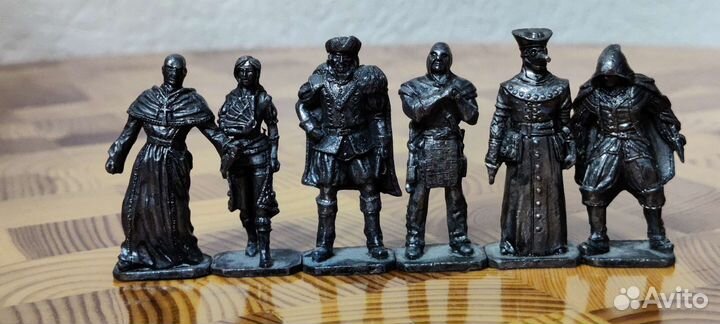 Набор фигурок из Assassin's creed Brotherhood