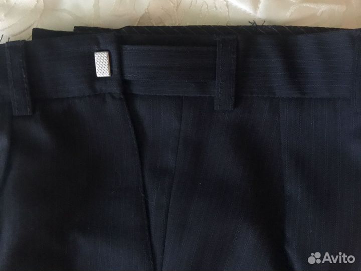 Школьный костюм для мальчика темно-синий