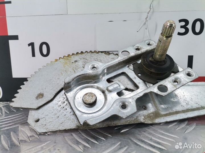 Стеклоподъемник Mazda 323 BA 1998 BC5S73560A