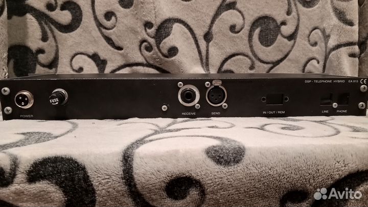 Микрофонный усилитель Tesla EJU343