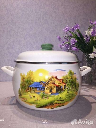 Новая кастрюля 7л