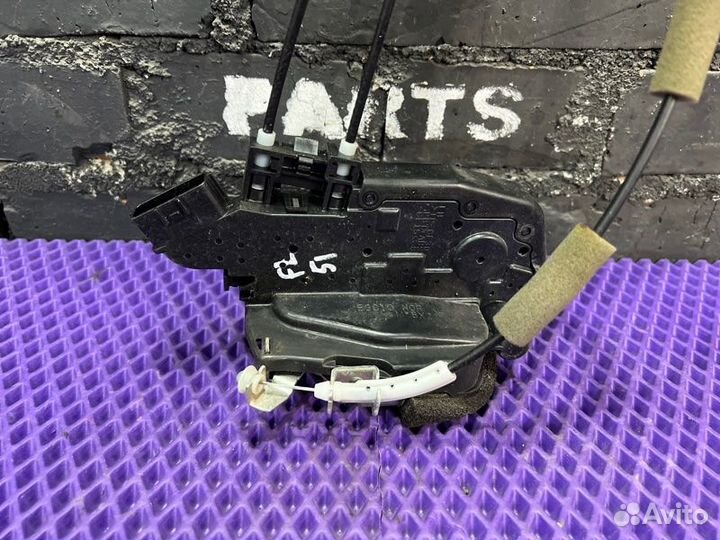 Замок двери передний левый Nissan X-Trail