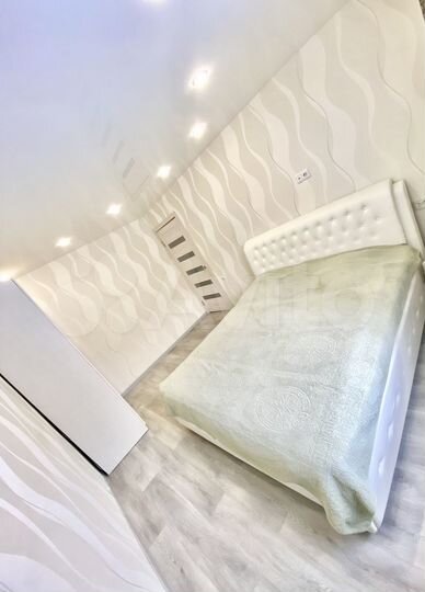 4-к. квартира, 85 м², 2/5 эт.