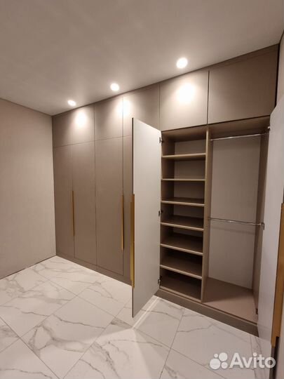 Шкаф стенка