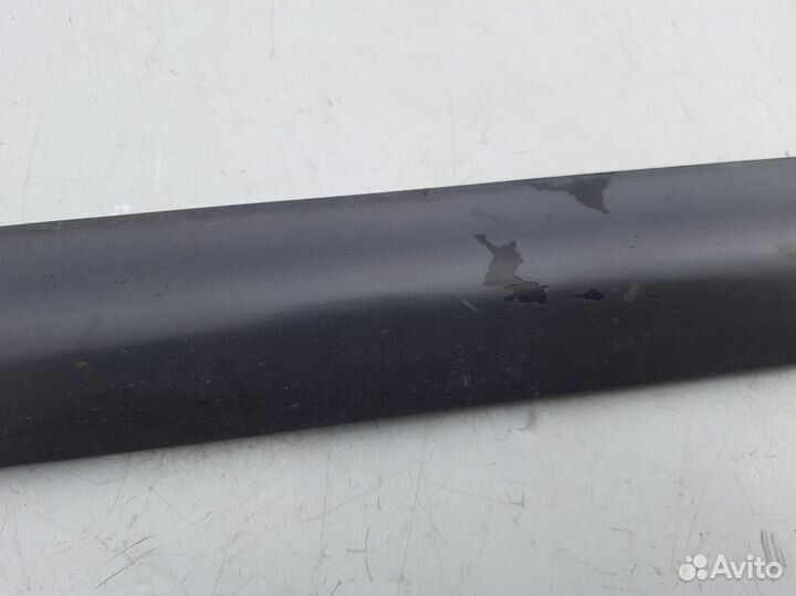 Молдинг задней левой двери нижний Ауди А6 С5