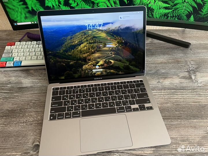 Macbook Air 13 Late 2020 M1 (256Gb)