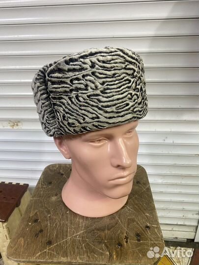 Ушанки папахи каракулевые