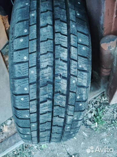 Goodyear UltraGrip 215/65 R15C 19G
