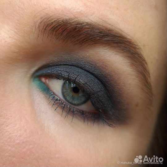 Палетка теней urban decay Alice