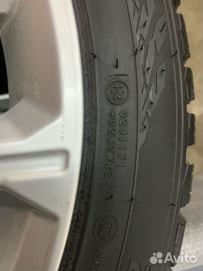 Nokian Tyres Hakkapeliitta 9 245/40 R18