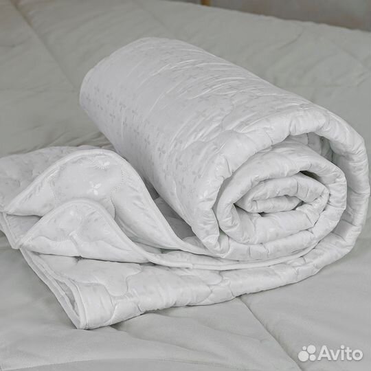 Легкое одеяло Лотус