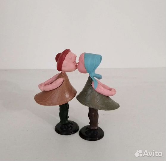 Игрушки ссср, колкий пластик