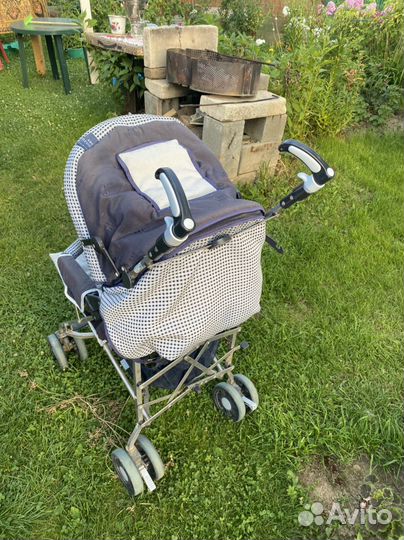 Коляска прогулочная складная