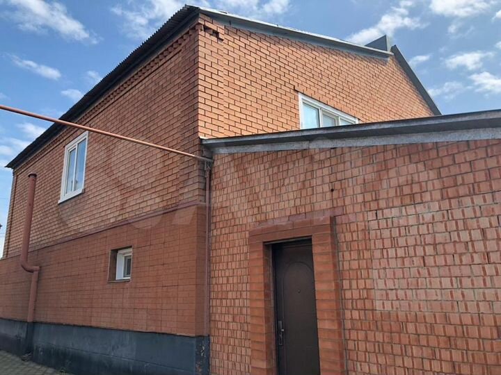 Дом 250 м² на участке 10 сот.