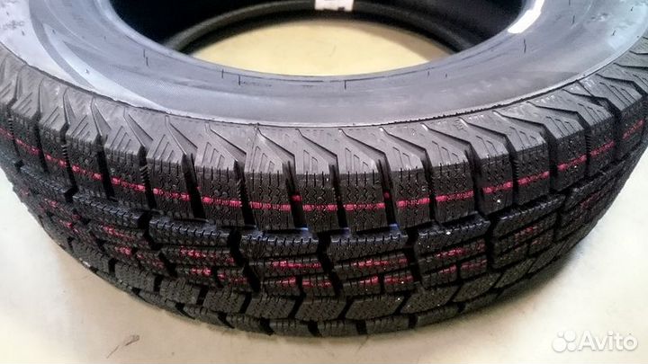 Viatti Brina V-521 215/55 R17 94T