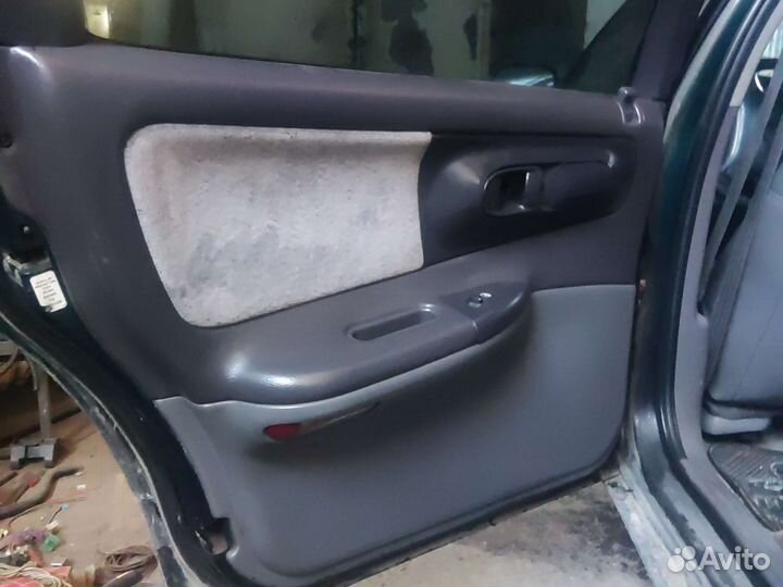 Двери dodge intrepid 1