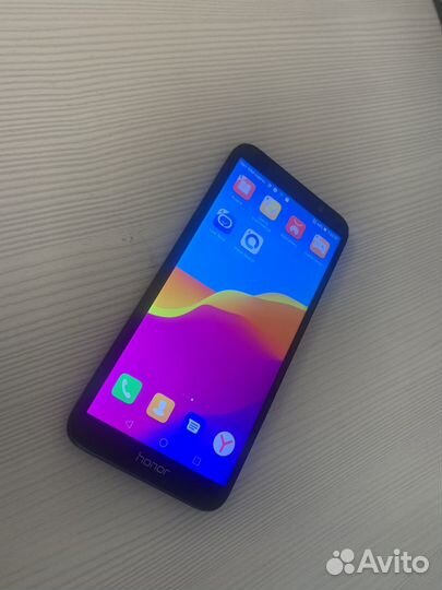 Телефон honor 7а