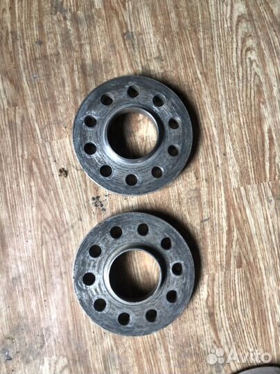 Проставки колесные на мерседес