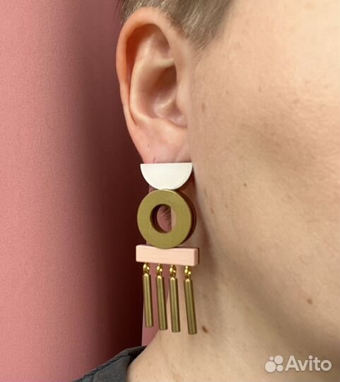 Серьги Wolf & Moon дерево, латунь, акрил