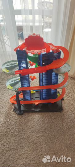 Гоночный трек hot wheels