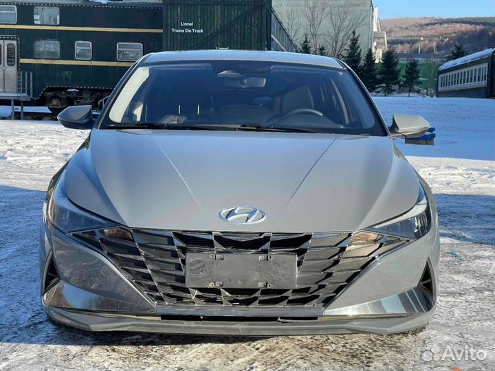 Hyundai Elantra 1.5 CVT, 2022, 30 000 км